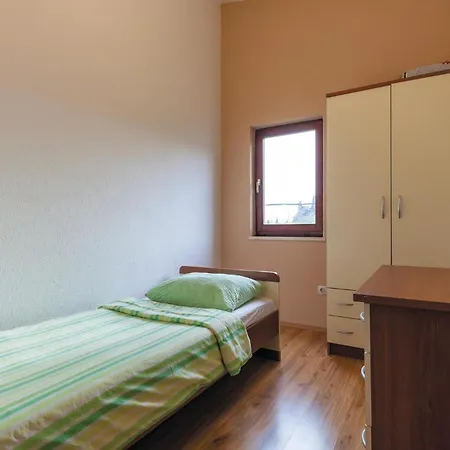 6 Bedroom Gorgeous In Kastel Stari Holiday home *